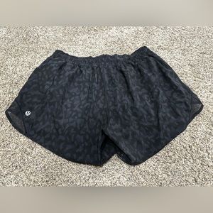 Lululemon hotty hot shorts. 4 inch